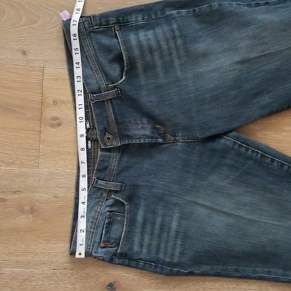 New York & Company Platinum Flared Jeans - Picture 8 of 11